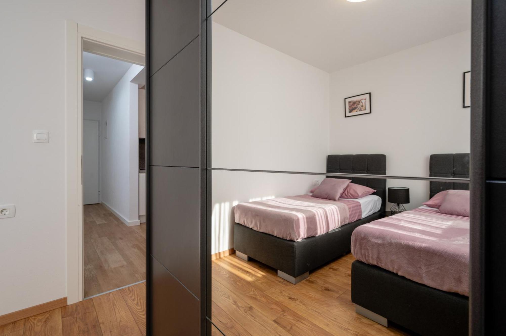 Apartment Ivi Трогир Экстерьер фото